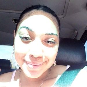 Meet your Posher, Alissa